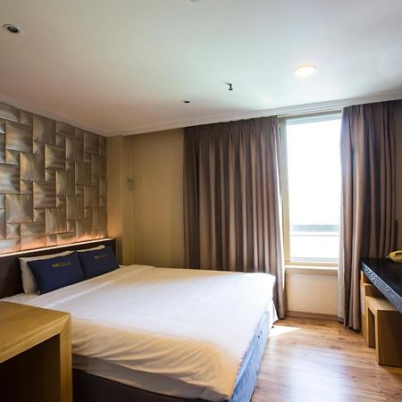 Central Hotel Changwon Exterior foto
