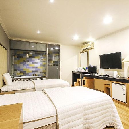 Central Hotel Changwon Exterior foto
