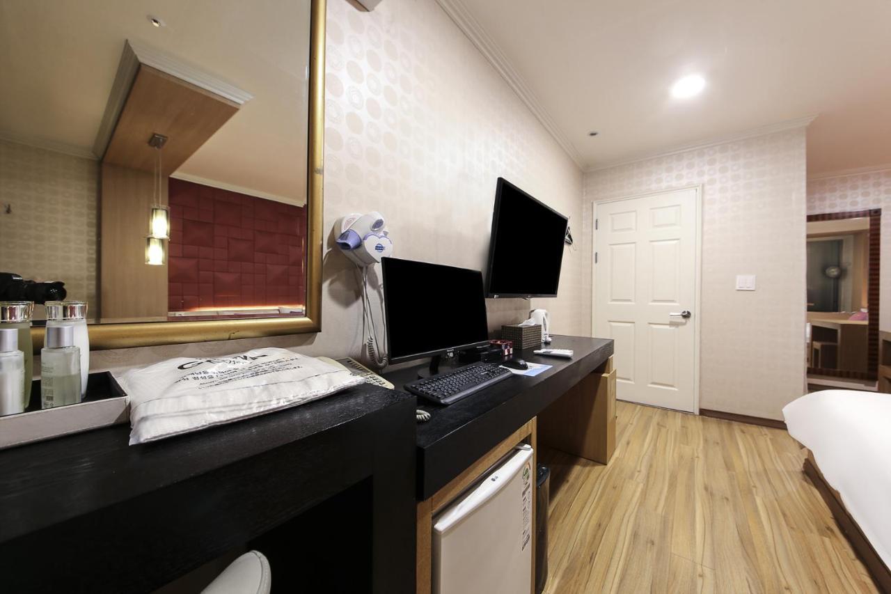 Central Hotel Changwon Exterior foto