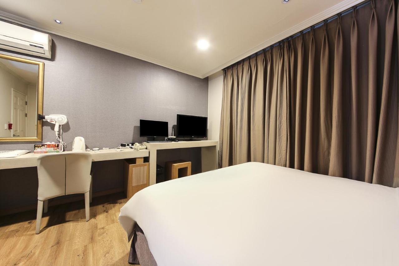 Central Hotel Changwon Exterior foto