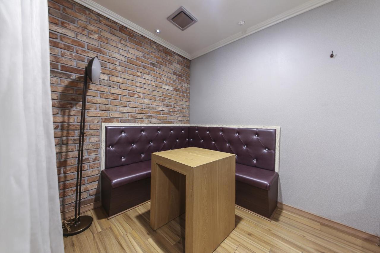 Central Hotel Changwon Exterior foto