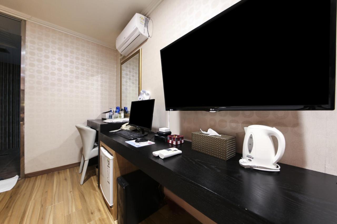 Central Hotel Changwon Exterior foto