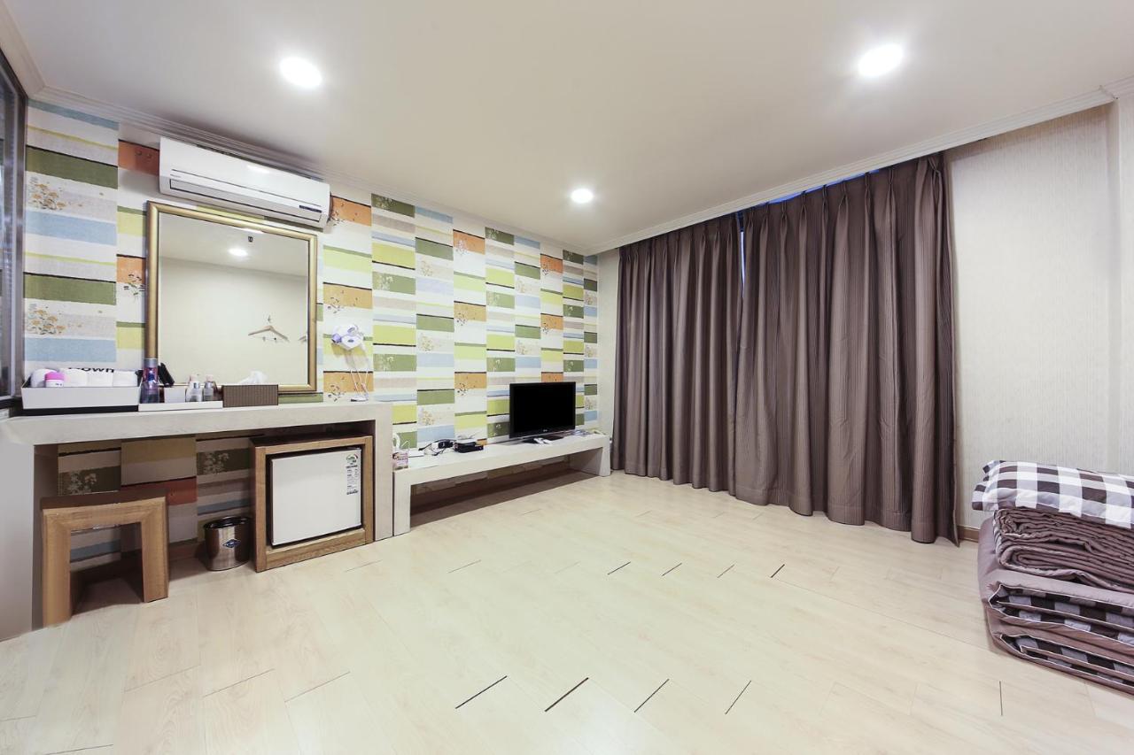 Central Hotel Changwon Exterior foto