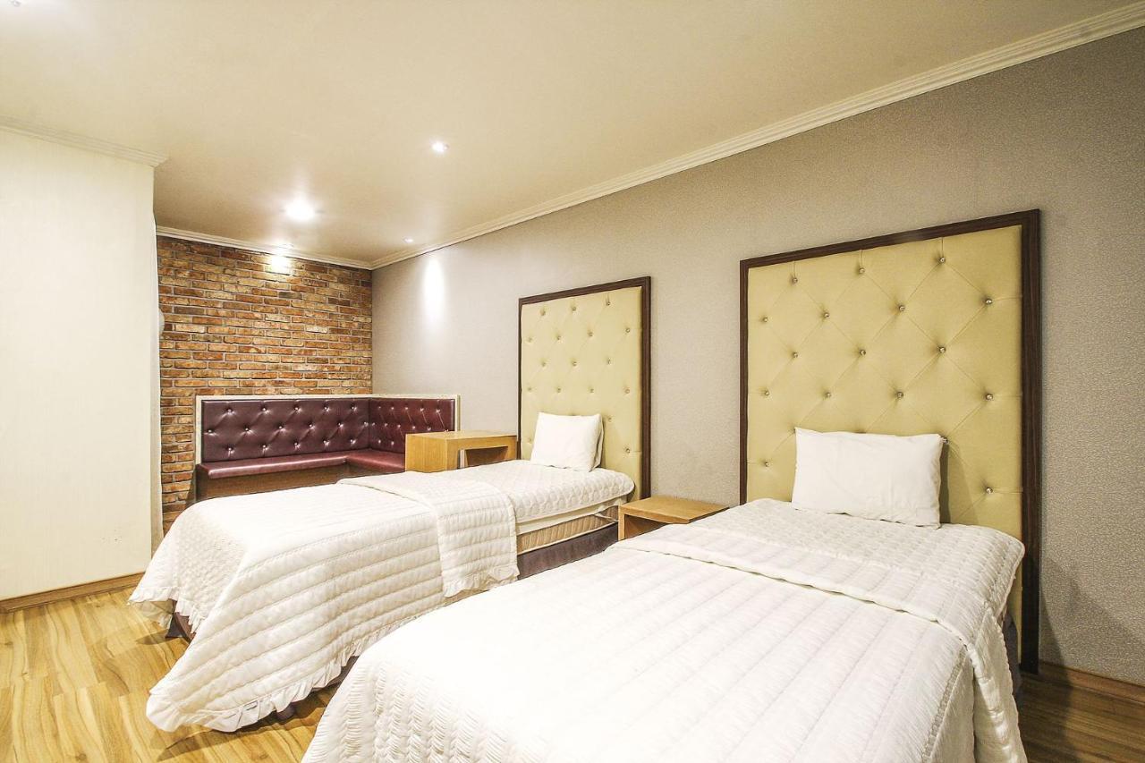 Central Hotel Changwon Exterior foto
