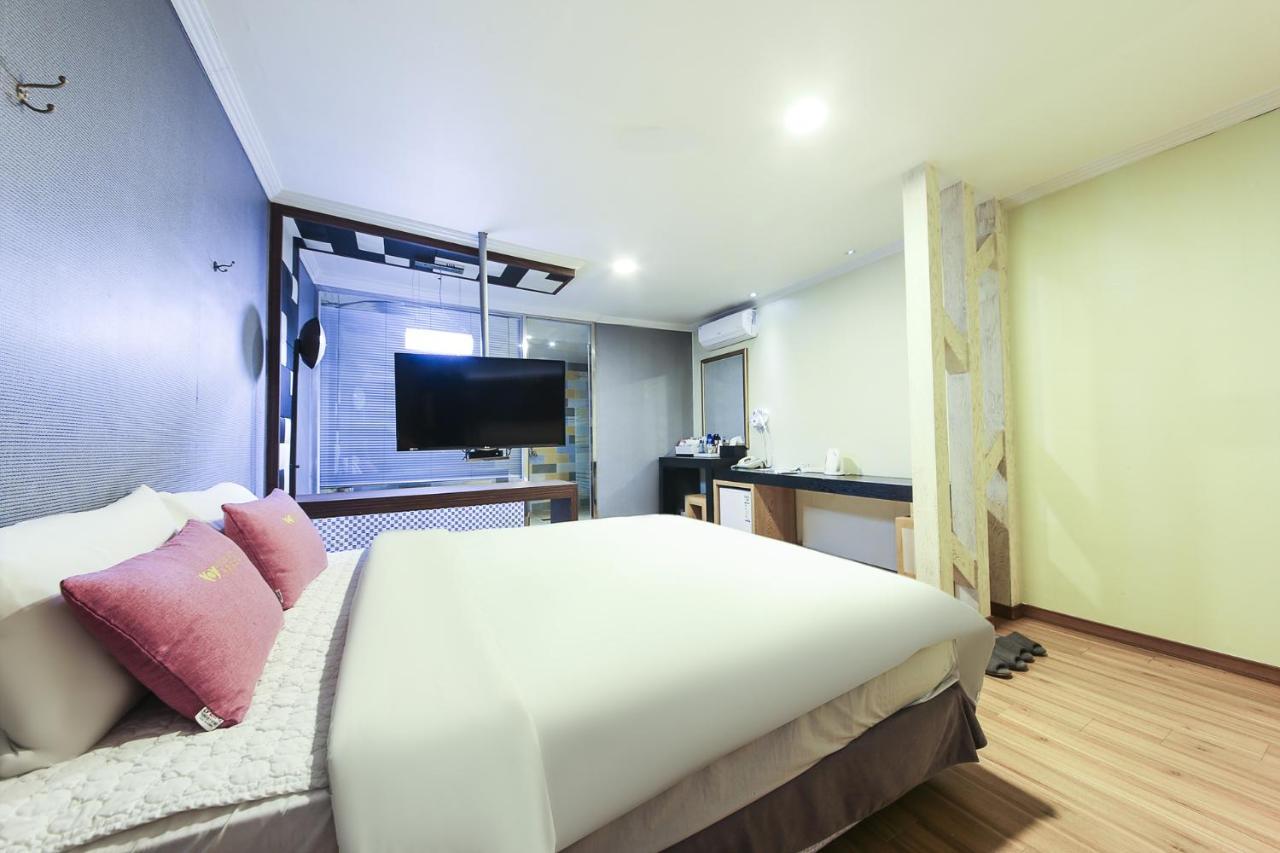 Central Hotel Changwon Exterior foto
